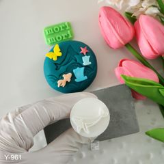 Item thumbnail for item 5c89b63b-0a95-4154-9c01-6c432a478d78