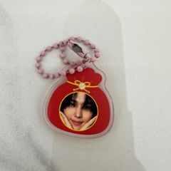 nouera サイン トレカ ギヒョン NouerA ヌエラ トレカ ギヒョン - メルカリ