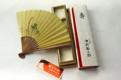 宮脇賣扇庵　花模様　秋草花　義也古扇　飾り扇　京扇子　金蘭　茶道具　大きいサイズ 宮脇賣扇庵 花模様 秋草花 義也古扇 飾り扇 京扇子 金蘭