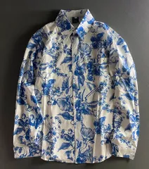 《新品・未使用》ブルー×ホワイト花柄プリント ゆったりトレンド長袖シャツ(K)