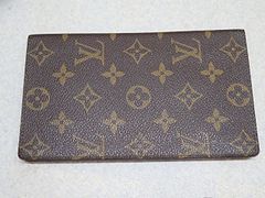 LOUIS VUITTON ルイヴィトン ポルトシェキエ カルトクレディ