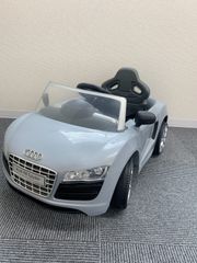 ＊【充電器なし　通電未確認】アウディR8 スパイダーミニ　電動自動車　【ホビー】【3】