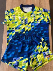 VICTAS 卓球ユニフォーム　上下セット　Lサイズ　中古品