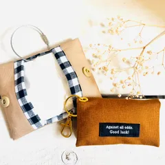 キーホルダーみたいなポケットティッシュケース　11号帆布生地（ブラウン、ベージュ）花粉症　プレゼント　お子様や男性にもオススメ