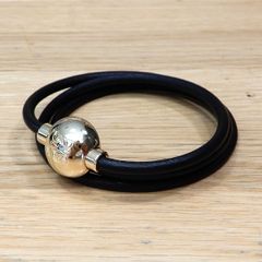 美品✨ LOEWE ロエベ ペブルブレスレット レザー ブラック Mサイズ 美品✨ LOEWE ロエベ ペブルブレスレット レザー ブラック Mサイズ