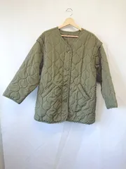 ◇ ⊇ アプレジュールミニョン キルティング 長袖 ノーカラー コート ジャケット サイズF カーキ系 レディース E  【1507230007834】のサムネイル