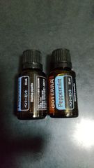 doTERRA　ドテラ　15mlの２本セット　ペパーミント、グレープフルーツ cypress.jpg