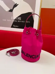 2024年最新】バレンシアガ balenciaga ドローストリングバッグ xs 