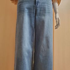 売れてます❗2025夏新作　ISKO/Bluefronce denim ★定価19580円ライトブルーのストレートデニム　※ストレッチ生地　ストレート　デニムジンズ　36～42サイズあり。ベルト通しあり。ウェストゴム入り。