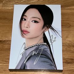 BABYMONSTER 直筆サイン アヒョン チェキ BABYMONSTER アヒョン 直筆「BABYMONS7ER」YG TAG ver. - メルカリ
