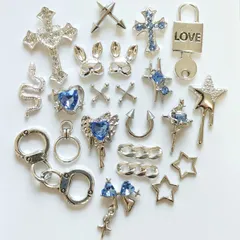 No.295　サブカル　y2k　水色　シルバー　十字架　うさぎ