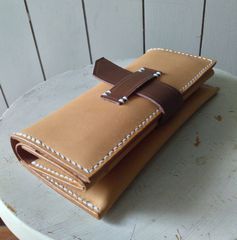 デルモベート様お取り置き品    【総手縫い】ヌメ革と手縫い糸だけで作ったやさしいお財布 「じんぶく」