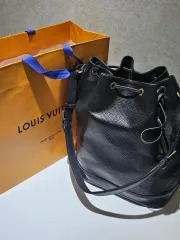極美品☆ LOUIS VUITTON エピ バケットバッグ♪高級感あふれる逸品！ 楽天市場】ルイヴィトン スペシャルオーダー エピ バケツPM 青