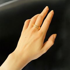 静かな威光 – ゴールドラインの整列リング