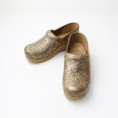 美品 限定品 ダンスコ dansko PROFESSIONAL プロフェッショナル フラワー型押し レザー クロッグシューズ 38/ゴールド【2400014054873】のサムネイル