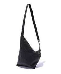 ASICS NOVALIS ISATIS BAG 黒 - メルカリ