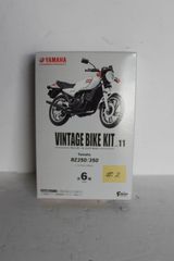 ヴィンテージバイクキット　Vol.11　＃2　ヤマハRZ250/350