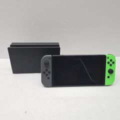 01w-0909 〇 ゲームハード ニンテンドー スイッチ Nintendo Switch HAC-001(-01) XKJ 完動品  【中古品】