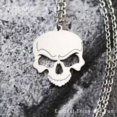 不敵な笑みを浮かべるスカルネックレス ― スカル ネックレス メンズ レディース ドクロ 骸骨 ステンレス ペンダント アクセサリー 骨 頭蓋骨 お守り 厄除け 魔除け 幸運 グッズ 雑貨 プレゼント プチギフト ― 000927