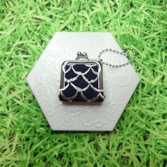 ミナペルホネン　希少tarte両面　がま口チャーム　ハンドメイド ミナペルホネン✨skip スキップ パープル✨ミニミニがま口