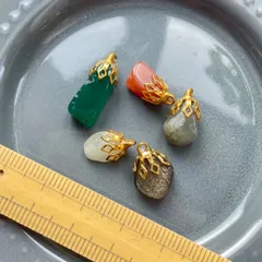 ハンドメイド　天然石チャーム　Jewel 5点セット