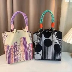 ハンドバッグ ショルダーバッグ トートバッグ カジュアルバッグ ニット 水玉模様 ドット柄 縦縞模様 ストライプ ミニバッグ イブニングバッグ バケットバッグ 小型バッグ 多機能 レディースファッション お洒落 可愛い エレガント レトロ プレゼント