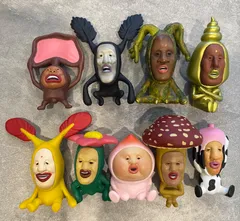 こびとづかん おすわりマスコット 2 1 こびとずかん　こびと図鑑　ヤマビコビト　バイブスマダラ　アラシクロバネ　タカラコガネ　カクレケダマ　シノビイエコビト　カクレモモジリ　シークレット　ホトケアカバネ　リトルハナガシラ ベニキノコビト　シボリオオチチ