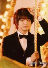 【中古】生写真(ジャニーズ) Hey! Say! JUMP/伊野尾慧/上半身・衣装黒・白・蝶ネクタイ・目線左・メリーゴーラウンド/「Hey! Say! JUMP LIVE TOUR 2015 JUMPing CARnival」オリジナルフォト