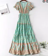 SALE !!　大人可愛いエレガントワンピース　エキゾチック　半袖ドレス