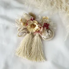 大人こども兼用𓂃𓂂𓏸 ドライフラワーとタッセルのヘアクリップ / ホワイト×ピンク×ベリー / プリザーブドフラワー 髪飾り / 七五三 成人式 結婚式 浴衣 着物 / イコール フラワーヘッドアクセサリー⑤