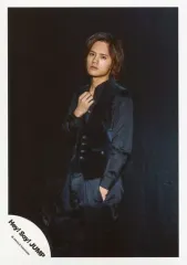 【中古】生写真(ジャニーズ) Hey! Say! JUMP/岡本圭人/膝上・衣装黒・右手胸・左手ポケット・背景黒/「Give Me Love」PV＆ジャケ写撮影/公式生写真