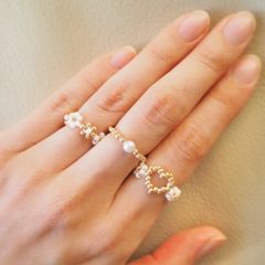 ハンドメイド　お花のビーズリング　ハートリング　パール　ゴールド　韓国　お花