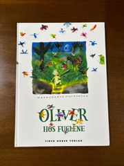 OLIVER HOS FUGLENEノルウェー語
