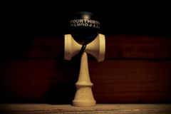 FTY KENDAMA FADE LOGO 24SHAPE　BLK-NVY(WHT-LOGO)　けん玉