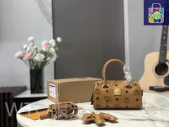 【今日特価】MCM エムシーエム ボストンピローバッグ 可愛らしいシルエット 柔らかな手触り 百搭デザイン