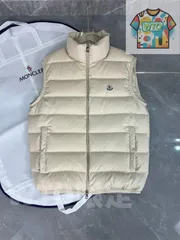 希少 未使用 入手困難 MONCLER EVER GILET ライトダウンベスト 希少 未使用 入手困難 MONCLER EVER GILET ライトダウンベスト