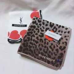 GIVENCHY/ジバンシィ　ヒョウ柄タオル　YVES SAINTLAURENT/イヴ・サンローラン　ハート柄大判ハンカチ　　2枚セット　未使用品　AA595