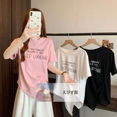 夏新作ラウンドネックレタープリントアシンメトリースリットヘムショートスリーブスクエアショルダーTシャツ