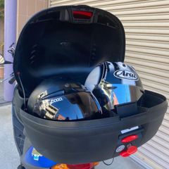 【デカ過ぎんだろ...】GIVI E450N Simply リアボックス 無塗装45Ｌサイズ