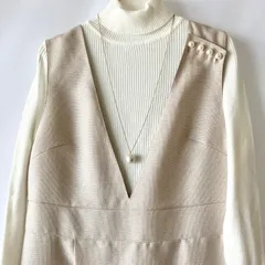 ライトベージュのジャンパースカート(サロペットスカート)【フォーマル/亜麻色/リネンライク/肩パールボタン】