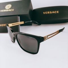 【新品未使用】VERSACE ブラック Vヴァニタス スクエア サングラス ヴェルサーチェ ベルサーチ ユニセックス
