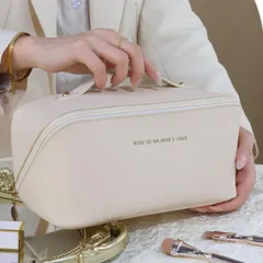 ポーチ レディース バニティ 化粧品 収納 バッグ マルチ メイク 小物入れ トラベル 大容量 ミニバッグ 旅行 フェイク レザー モノトーン おしゃれ かわいい ブランド きれいめ 大人っぽい ピンク 白 黒 茶色 M250417-271