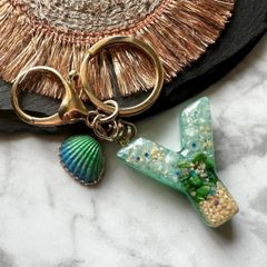 glas shell star☆green レジンイニシャルキーホルダー　Y