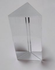 三角プリズム　50mm 光の実験 スペクトル 送料込　送料無料