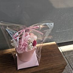プリザーブドフラワー（ピンク、ブルー）