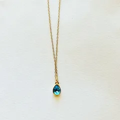 ドロップ型スワロフスキー ネックレス（ターコイズ）