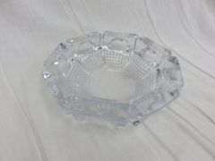 クリスタルガラス製 置き型灰皿 - メルカリ