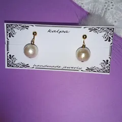 no.39  コットンパールのファー付きピアス