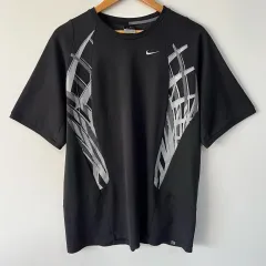 XXL Nike(ナイキ） ドライフィット ファンクショナルティー