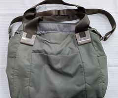 イアパピヨネ 樹脂パーツ　トートバッグ　ショルダーバッグ